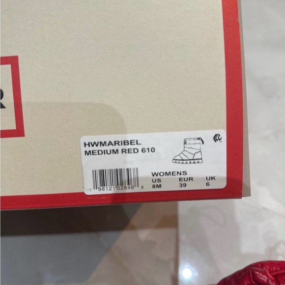 Hunter Vibrant Red Snow Boots - Picture 2 of 6